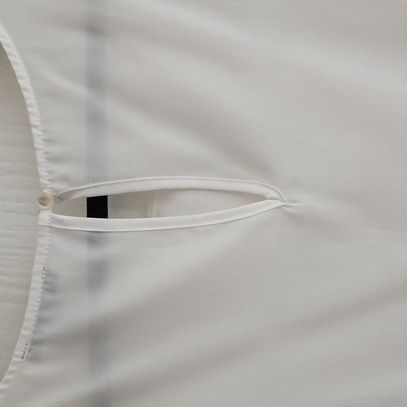 Attitude | Black White Sleeveless Blouse - Picture 4 of 7